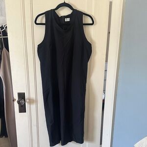 Athleta Stellar En Route Black Midi Dress